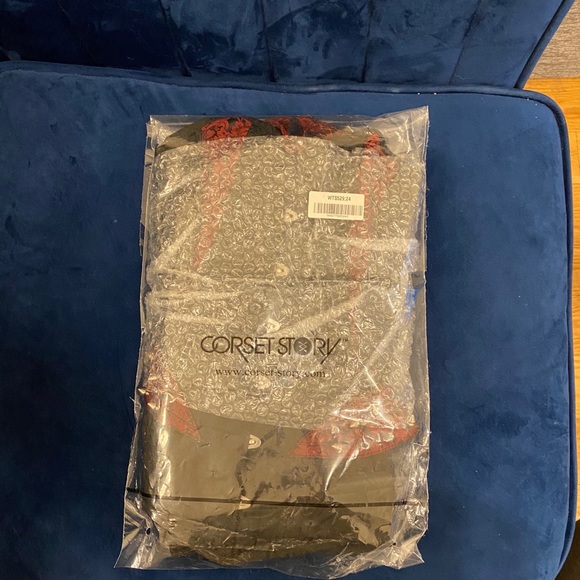 NWOT Steampunk Studded Overbust Corset - Picture 5 of 8